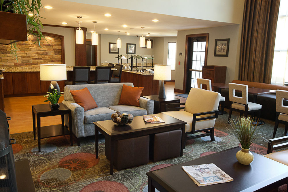 Staybridge Suites Corona South By Ihg Bagian luar foto