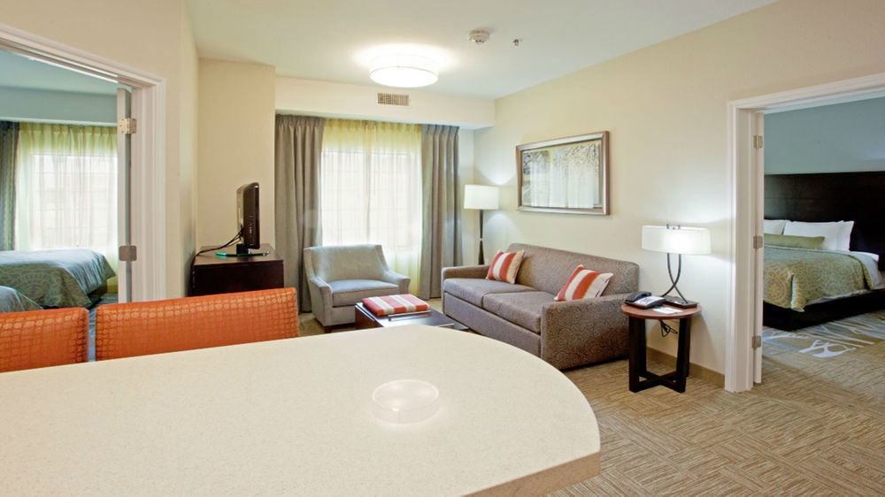 Staybridge Suites Corona South By Ihg Bagian luar foto
