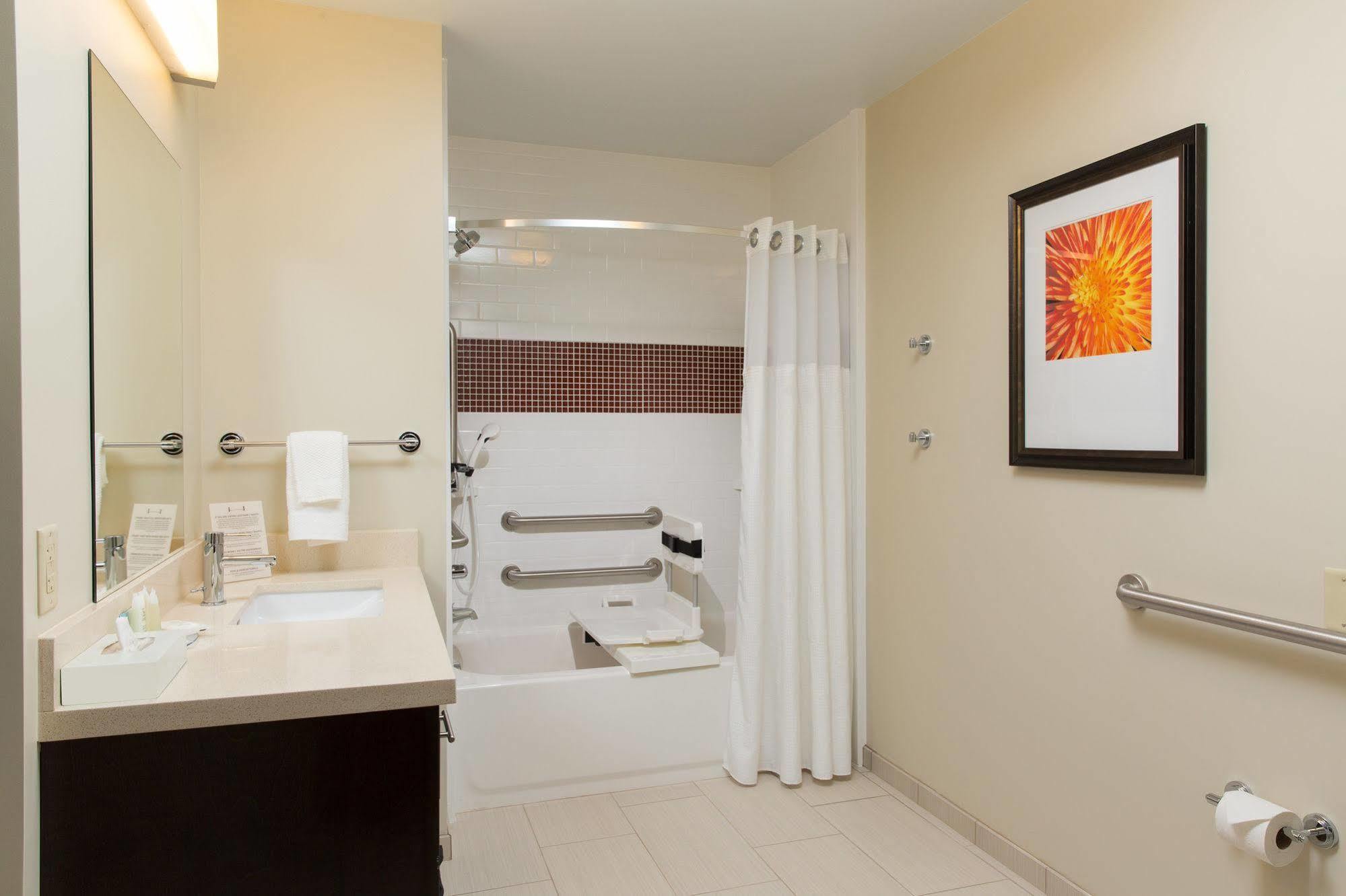 Staybridge Suites Corona South By Ihg Bagian luar foto